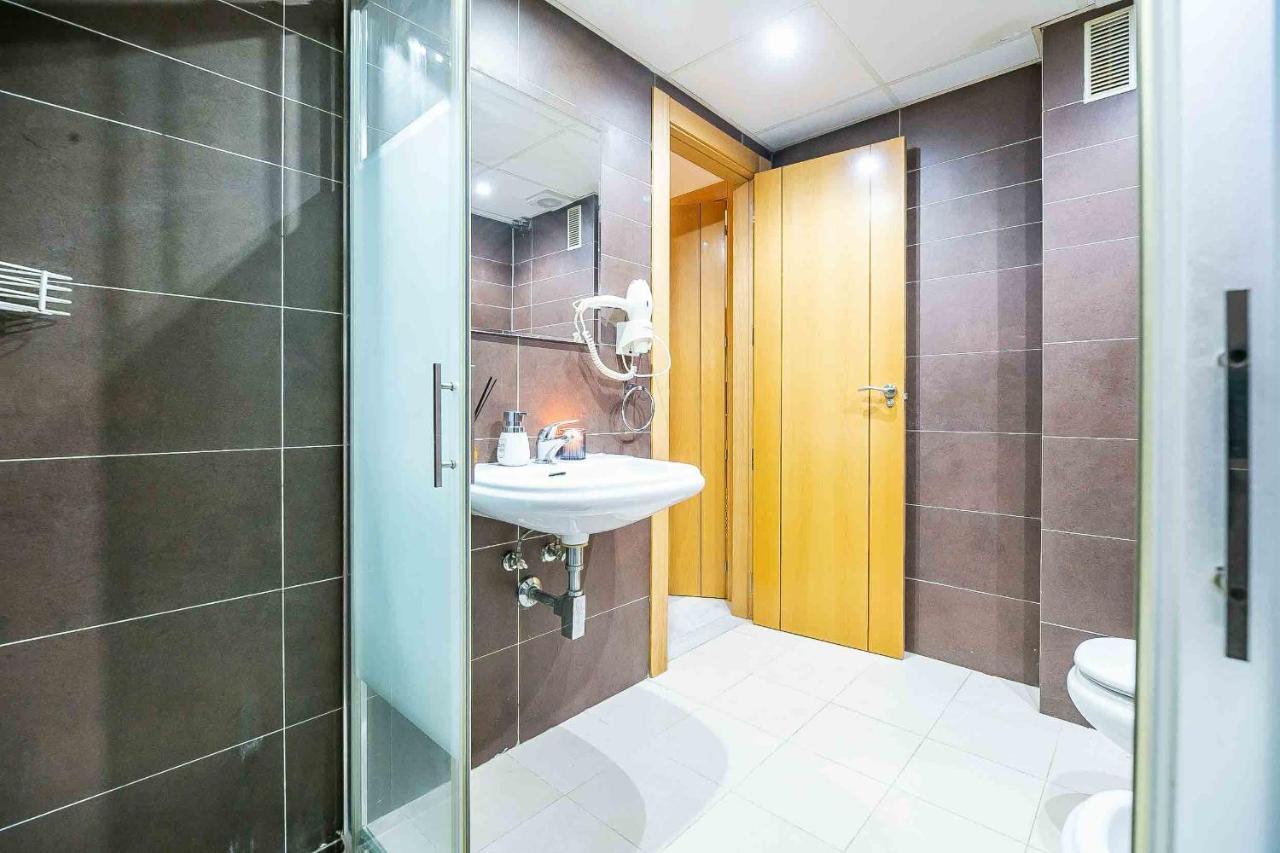 Carlos Haya Beautiful Apartment With Parking Malaga Zewnętrze zdjęcie