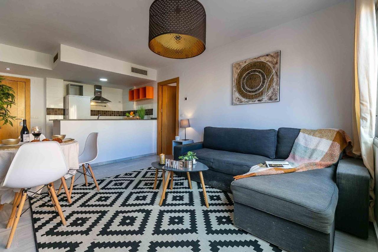 Carlos Haya Beautiful Apartment With Parking Malaga Zewnętrze zdjęcie