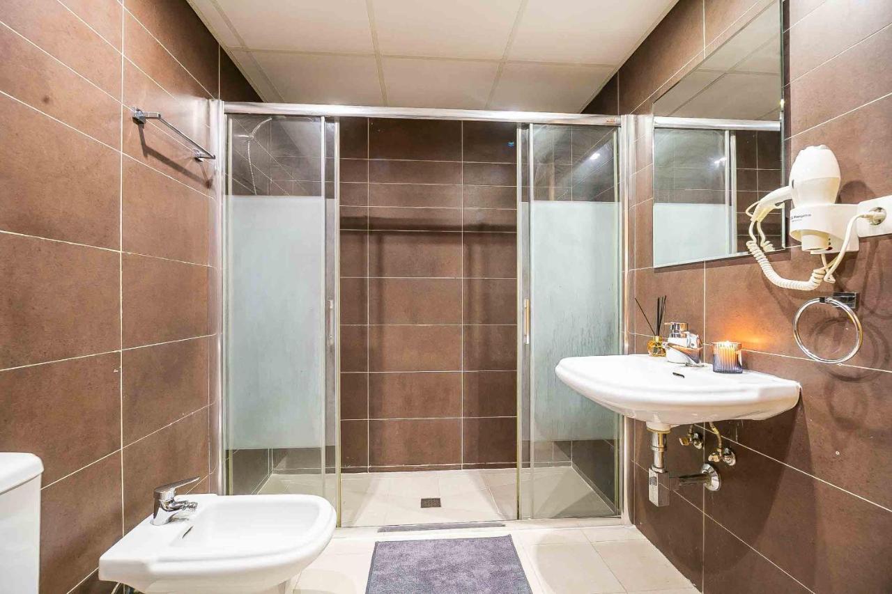 Carlos Haya Beautiful Apartment With Parking Malaga Zewnętrze zdjęcie