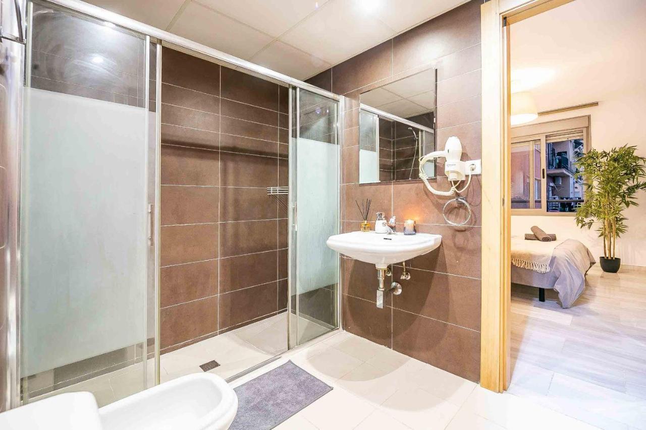 Carlos Haya Beautiful Apartment With Parking Malaga Zewnętrze zdjęcie